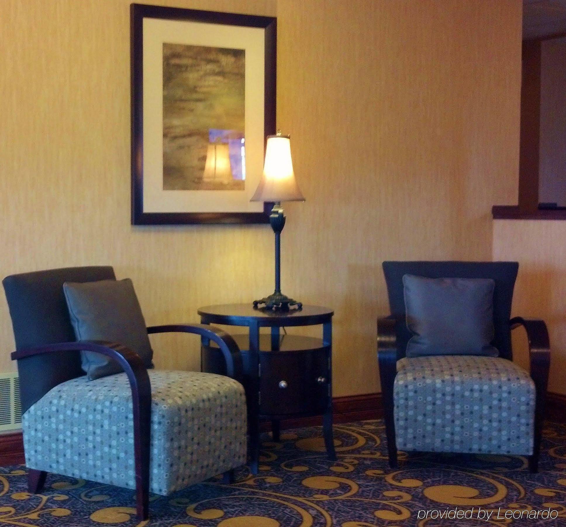 Holiday Inn Express Deforest By Ihg Dış mekan fotoğraf